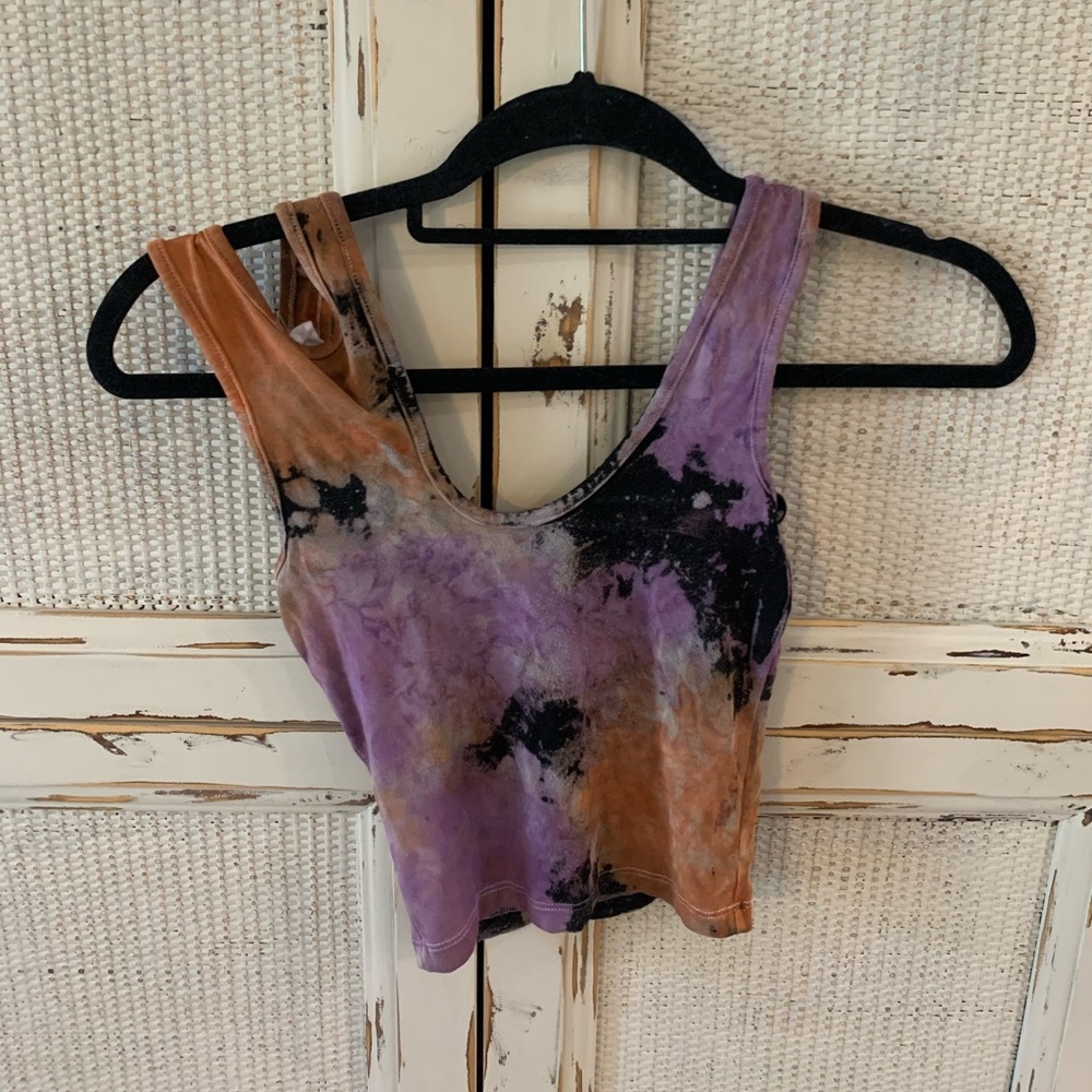 Emma & Sam tie dye cut out shoulder tank